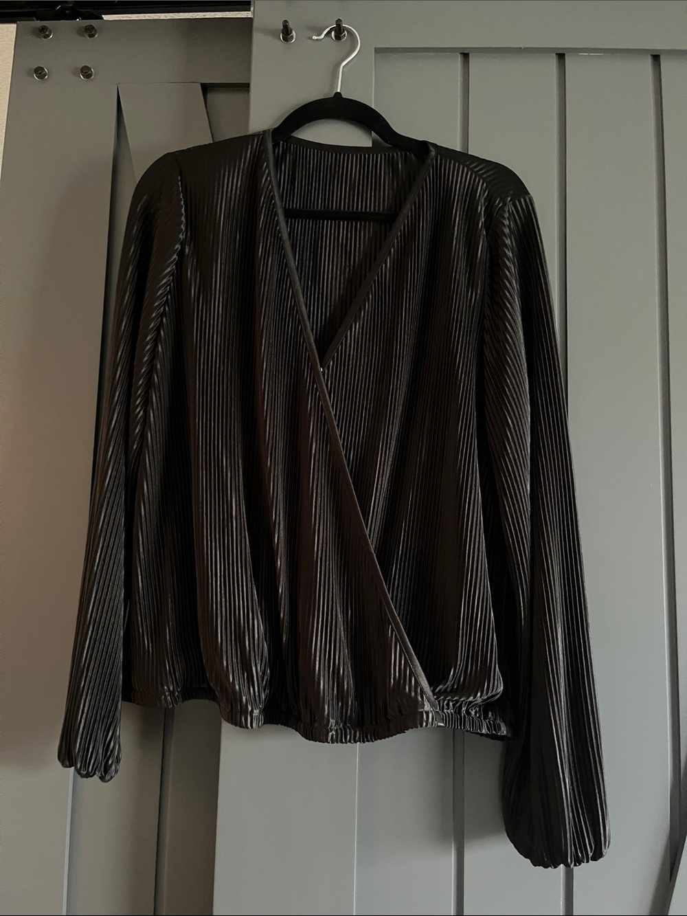 Cupshe Black Pleated Faux-Wrap Long Sleeve Blouse